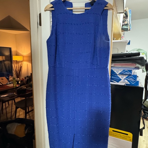Ann Taylor Dresses & Skirts - Ann Taylor Royal Blue Textured Midi Dress
